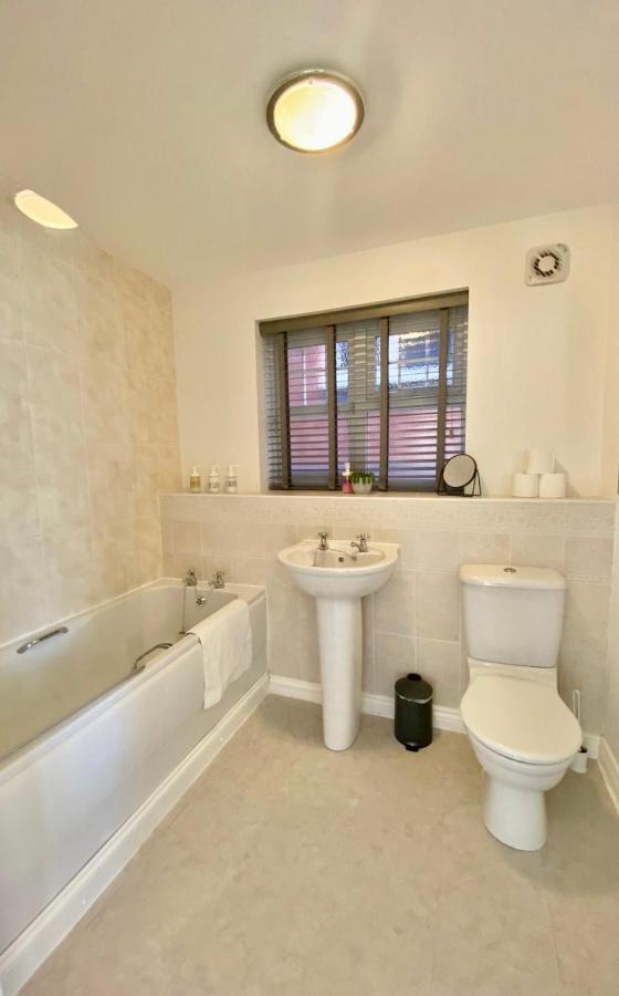 Chase Heights Appartement Rugeley Buitenkant foto